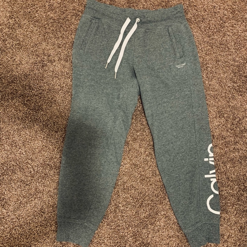 Calvin Klein Women’s Grey Sweatpants size Medium